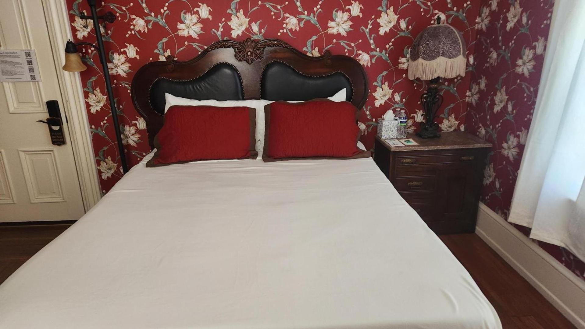 Greystone Manor Bed & Breakfast Bird-in-Hand Exteriér fotografie